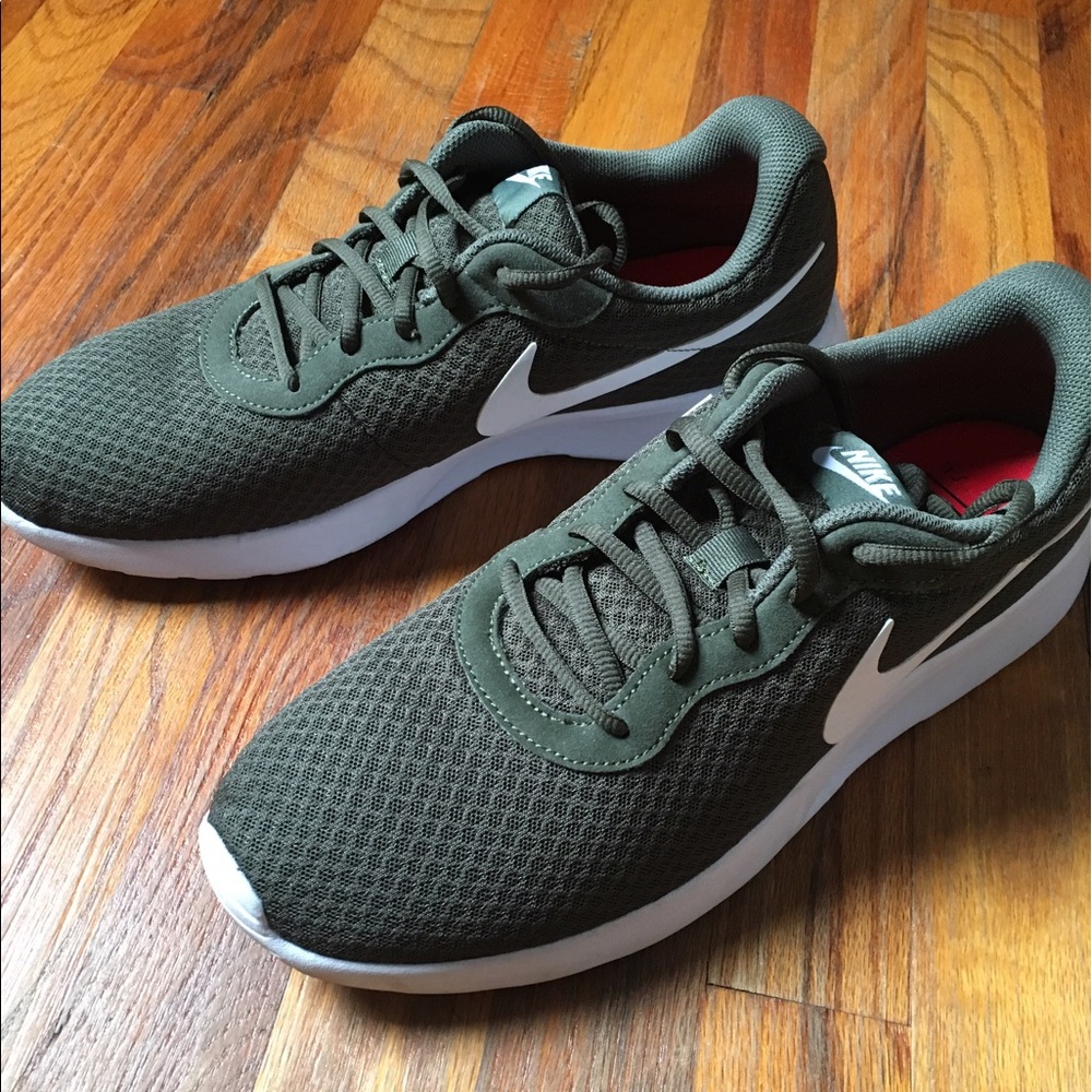 Nike Tanjun, Olive Green, 11.5, lightly worn